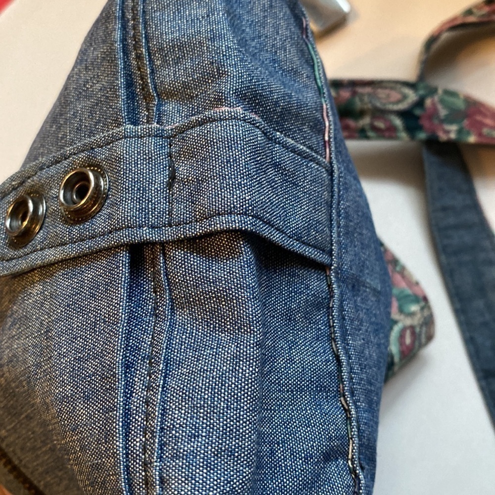 Judy Blue Designs Small Crossbody Denim Purse with Floral interior - Picture 9 of 9